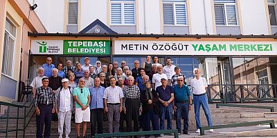 BAŞKAN ATAÇ DENEYİMLİ VATANDAŞLAR İLE BULUŞTU: “BÜYÜKLERİMİZ BAŞIMIZIN TACI”